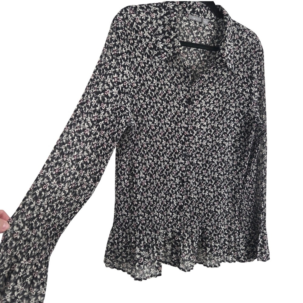 Apt. 9 Black Ditsy Floral Sheer Plissé Button Front Flare Sleeve Top XL Career